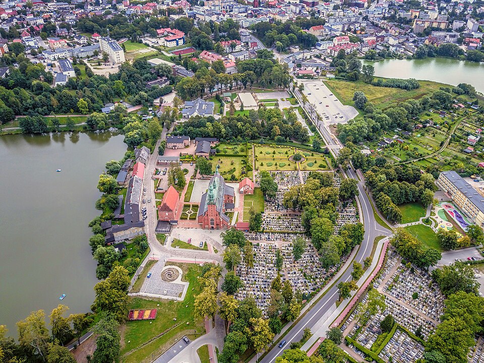 Kartuska kolegiata z lotu ptaka
