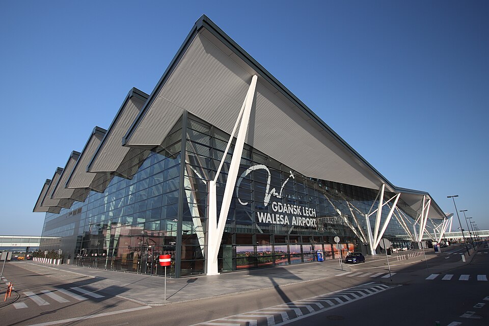 Terminal lotniska Gdańsk im. Lecha Wałęsy